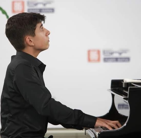 Йордан Тодоров - пиано