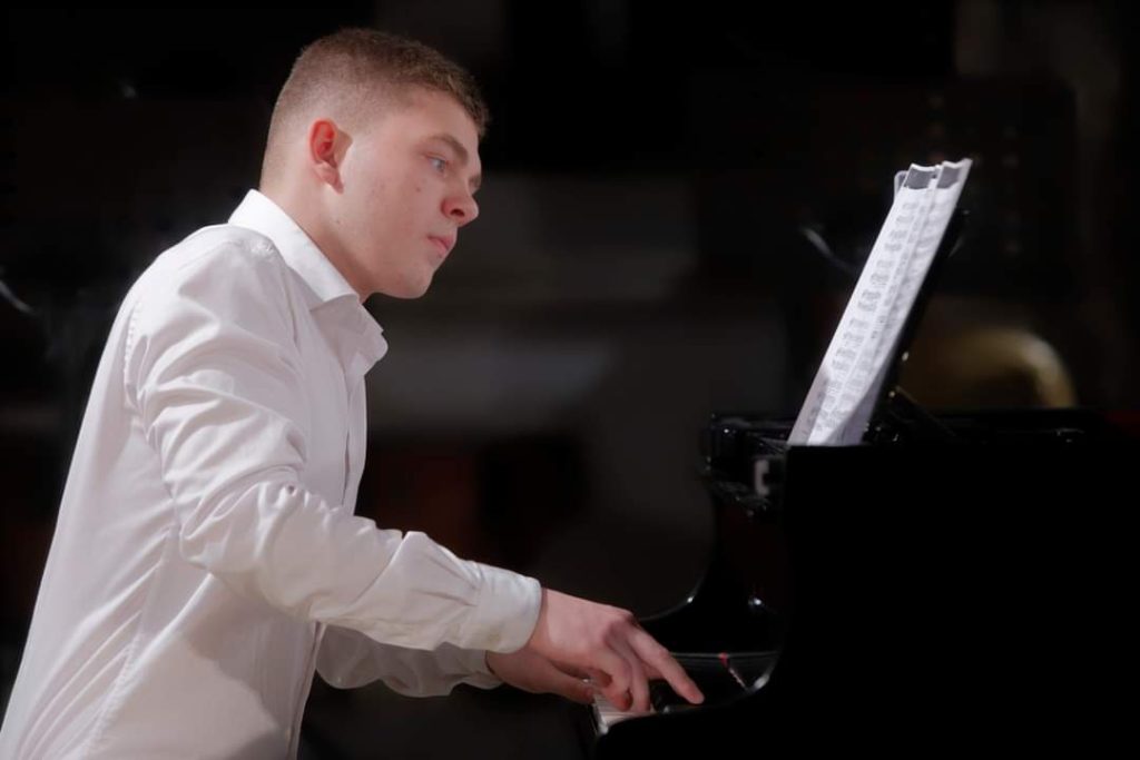 Boril-Hristov-piano